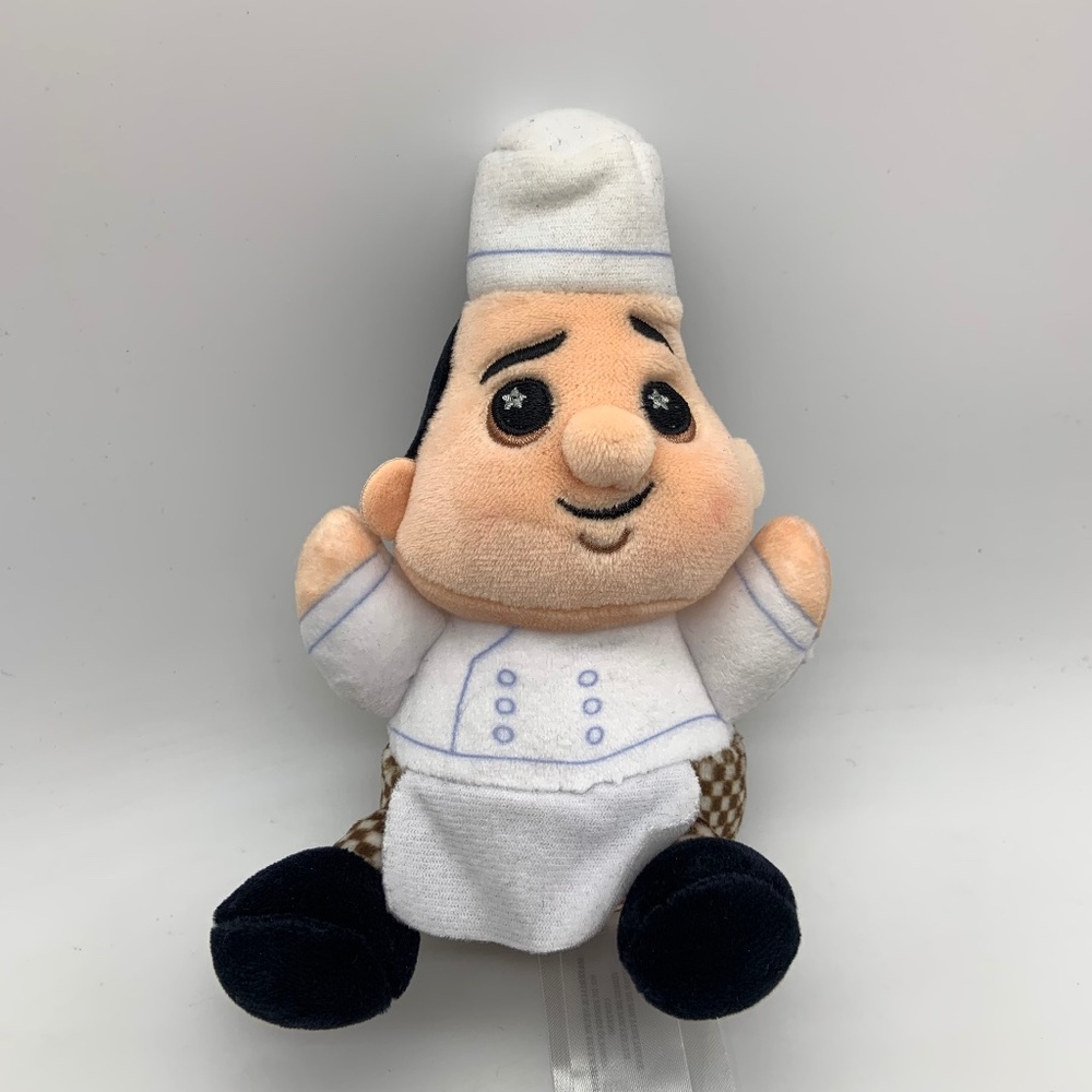 Disney Wishables Remy's Ratatouille Adventure Chef Auguste Gusteau 6" Mini Plush